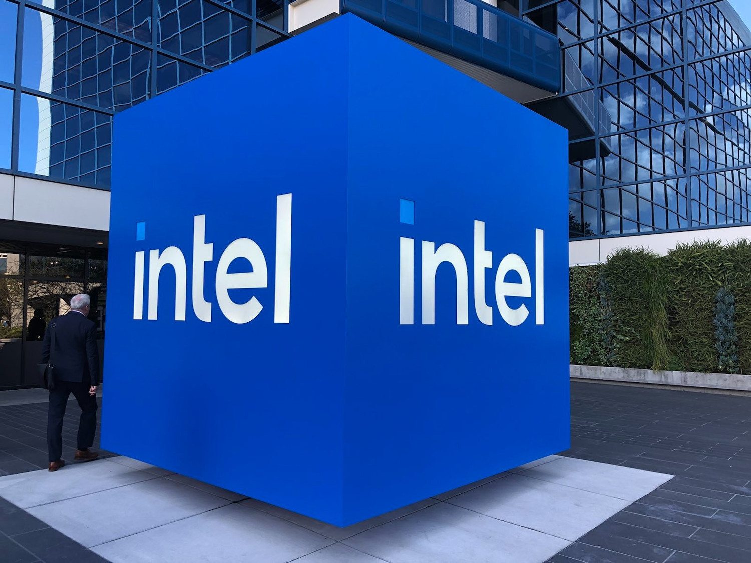 Logo Intel